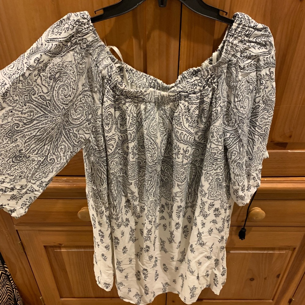 Beautiful off the shoulder dress. NEVER WORN !!!